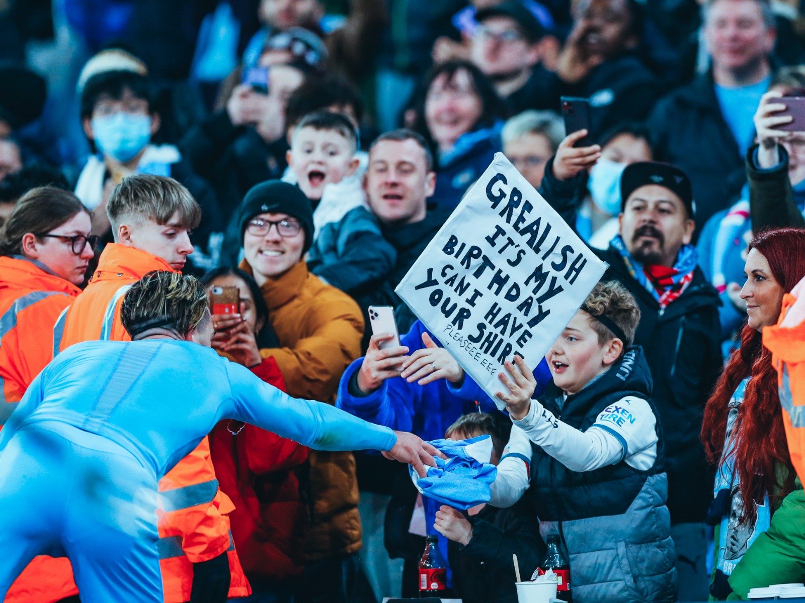 是在前场多 是在前场多